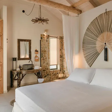 Spathes Kefalonia, Romantic Private Escape With Infinity Pool & Sea Views *